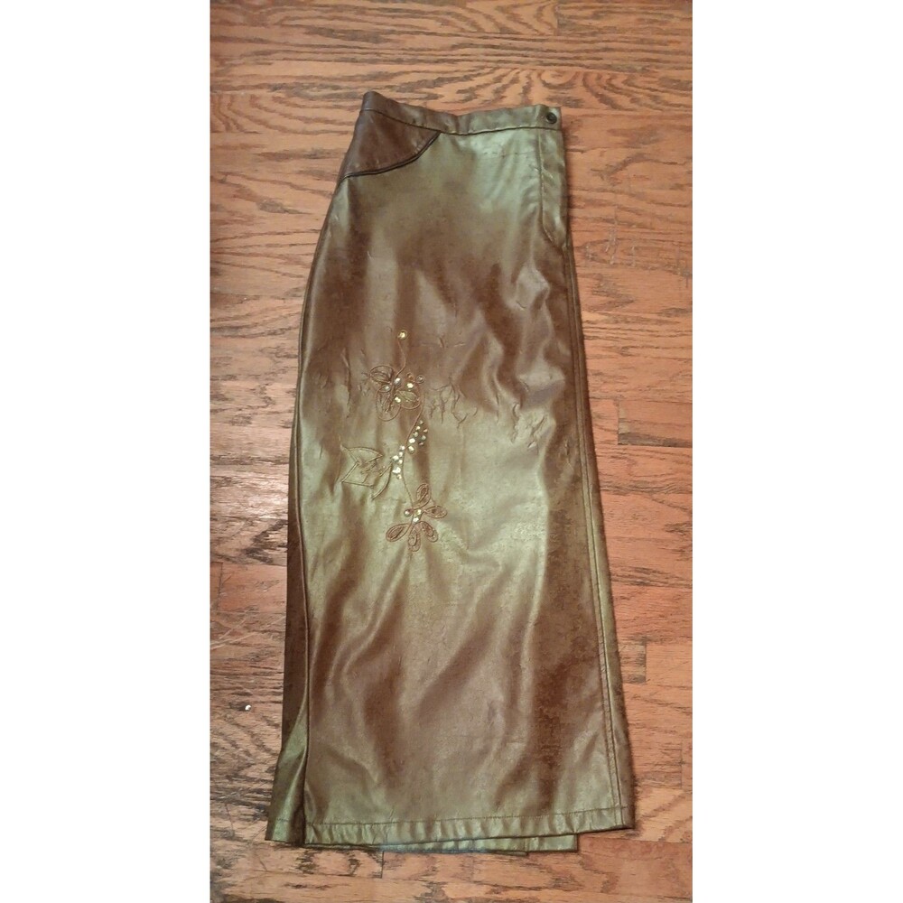Polyester skirt - Picture 3 of 3